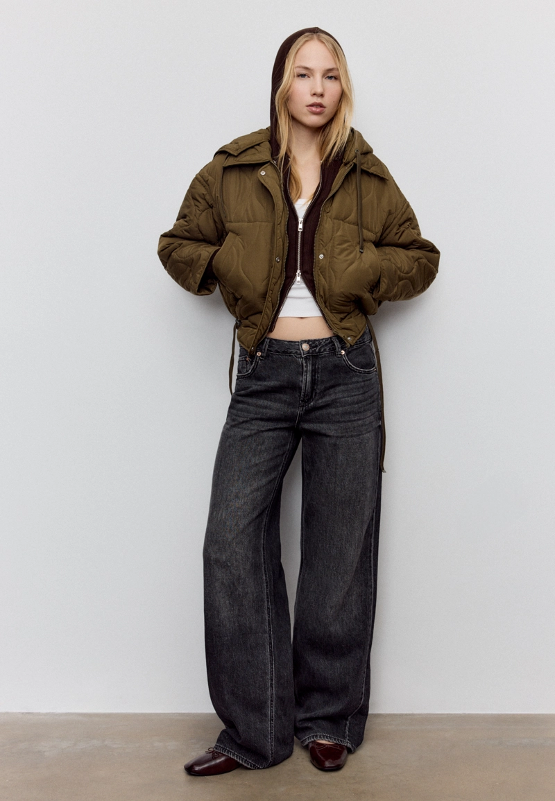 Стеганая куртка с капюшоном