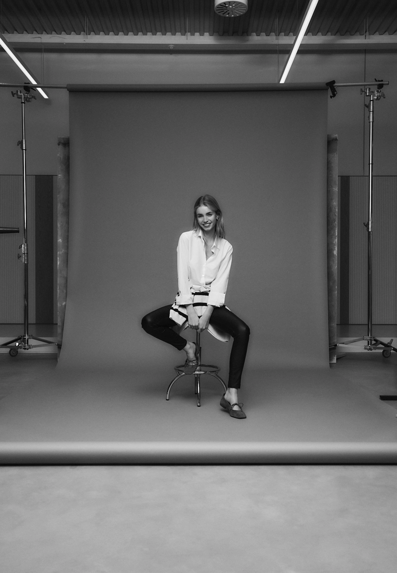 Брюки с вощеным покрытием и очень высокой посадкой