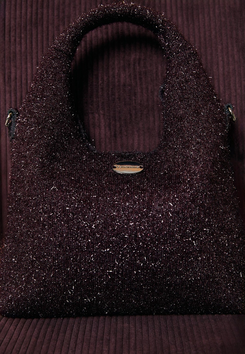 Блестящая сумка-клатч