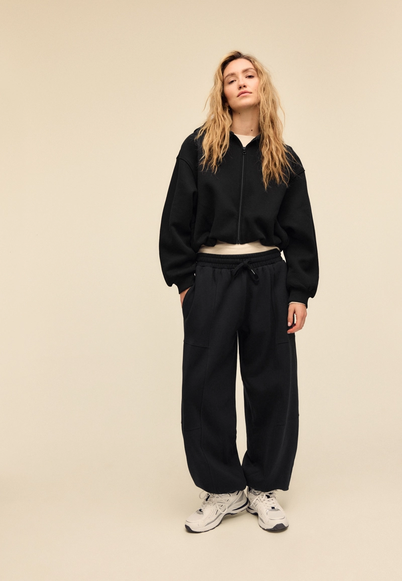 Толстовка-бомбер с принтованным капюшоном