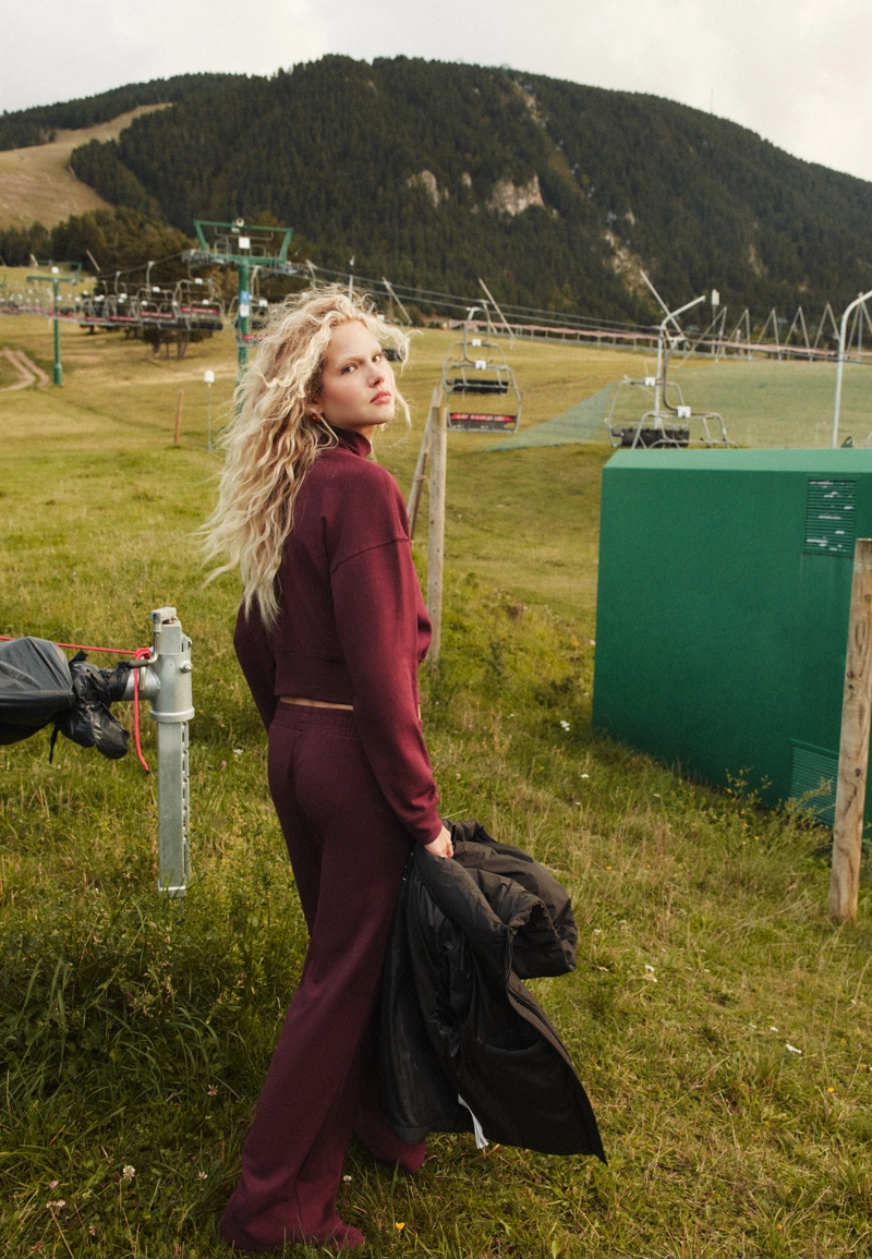 Брюки-джоггеры с эффектом потертости