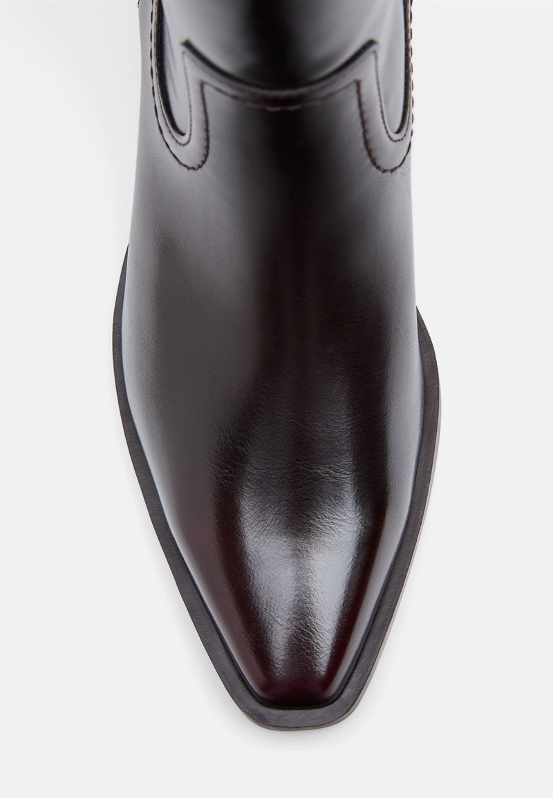 Коричневые сапоги-казаки с гладким голенищем