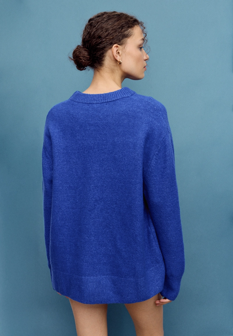 Джемпер из мягкого трикотажа