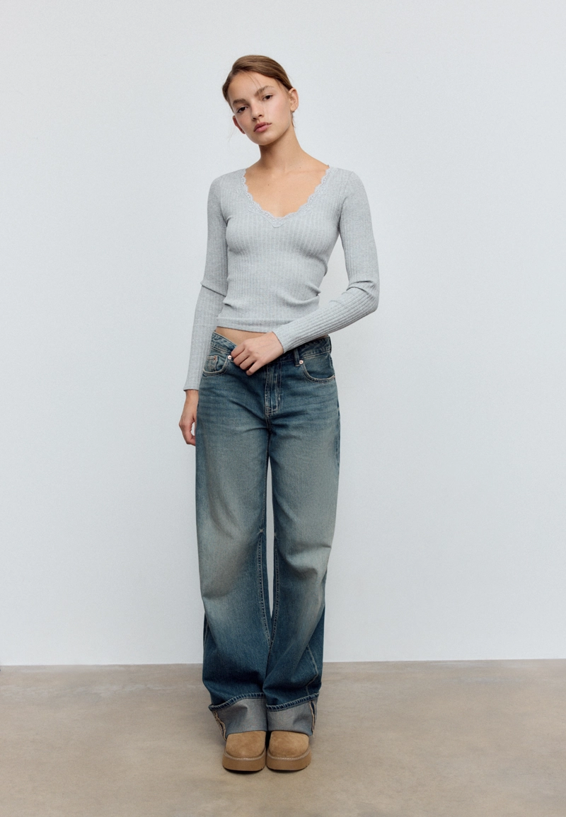 Бесшовная футболка с кружевом