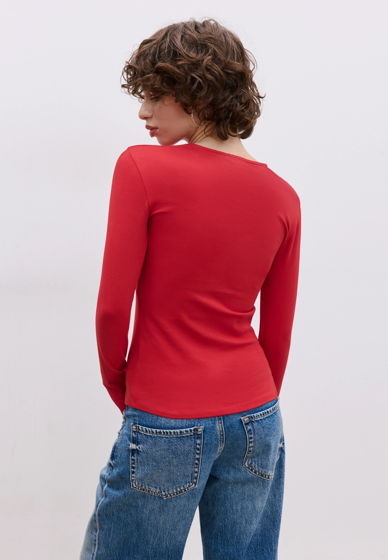 Базовая футболка с длинными рукавами