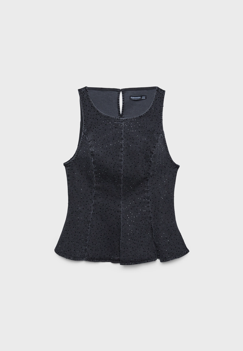 Джинсовый топ с баской и блестящей отделкой