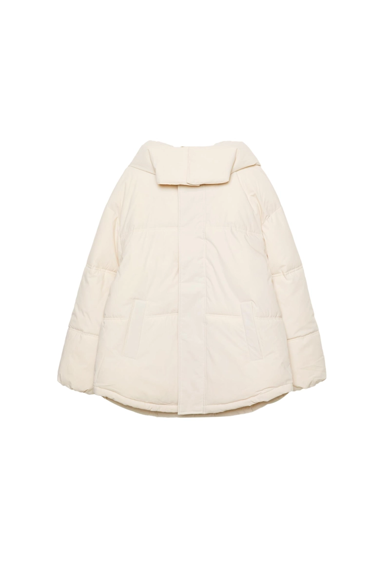 Объемная стеганая куртка с капюшоном