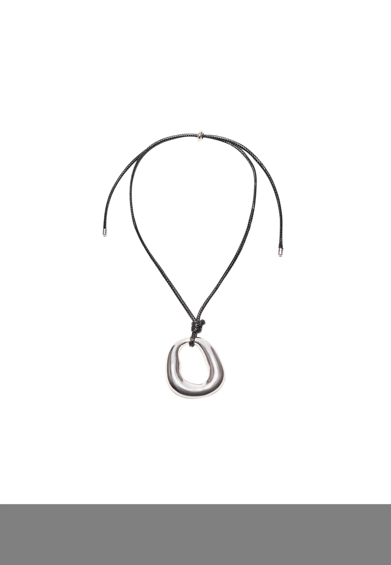 Ожерелье-шнурок с подвеской