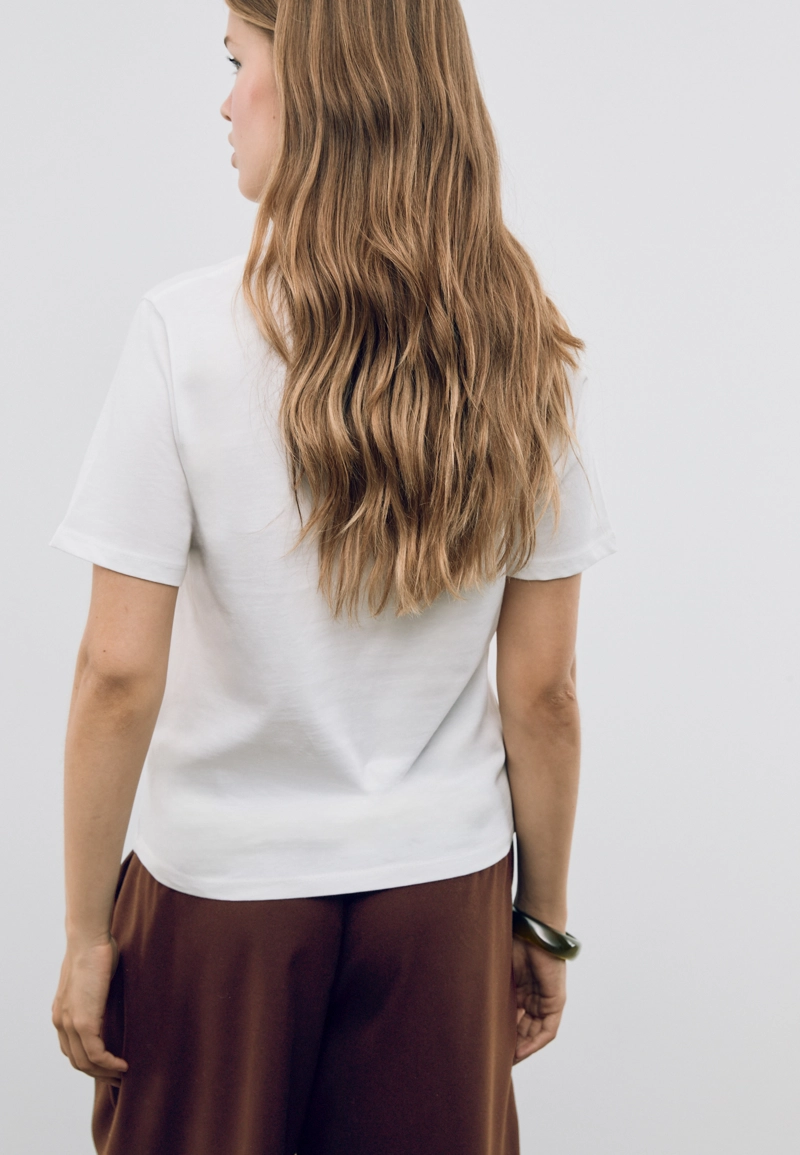 Рубашка классического кроя с кроликом