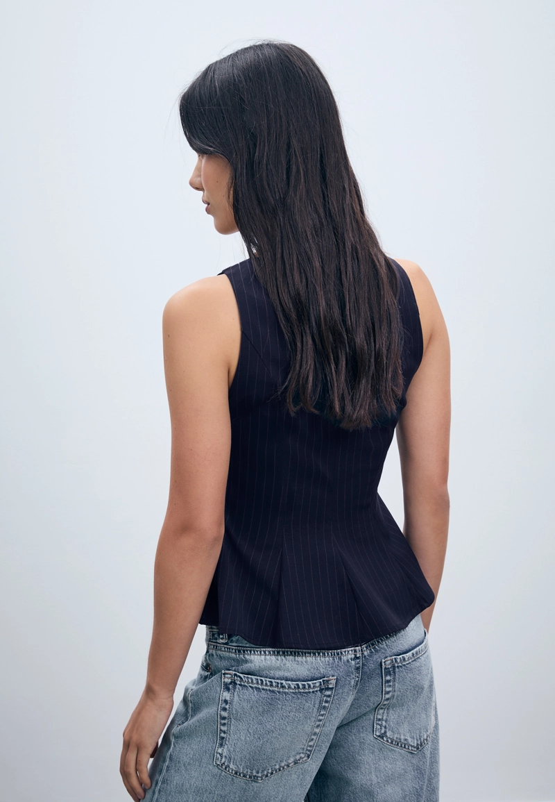 Топ в полоску без рукавов с баской