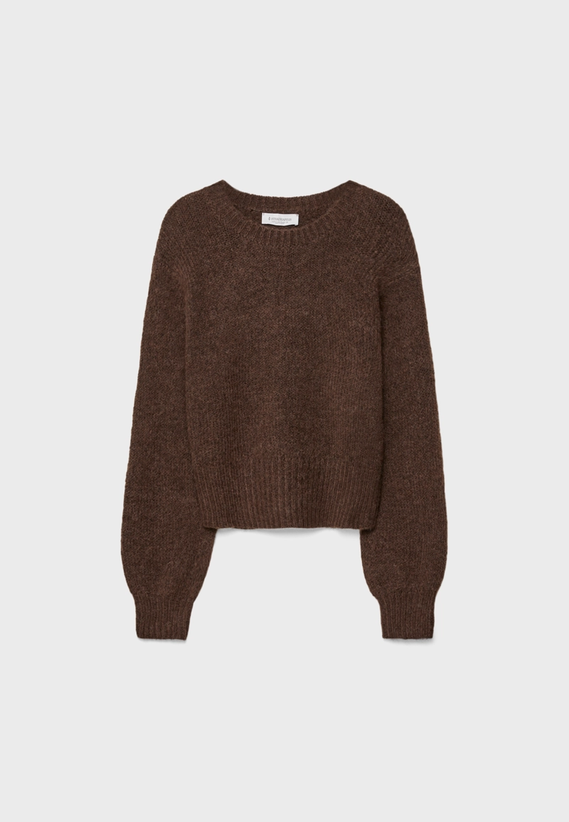 Свитер из мягкого трикотажа