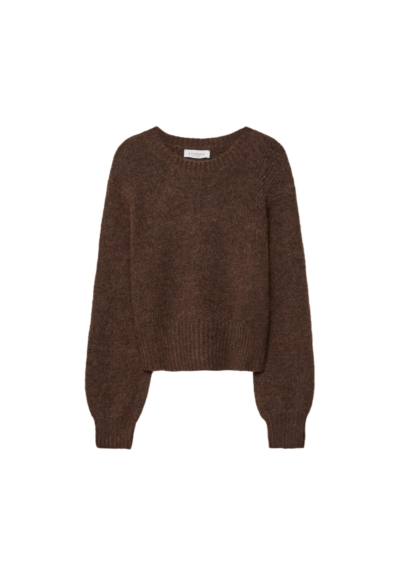 Свитер из мягкого трикотажа