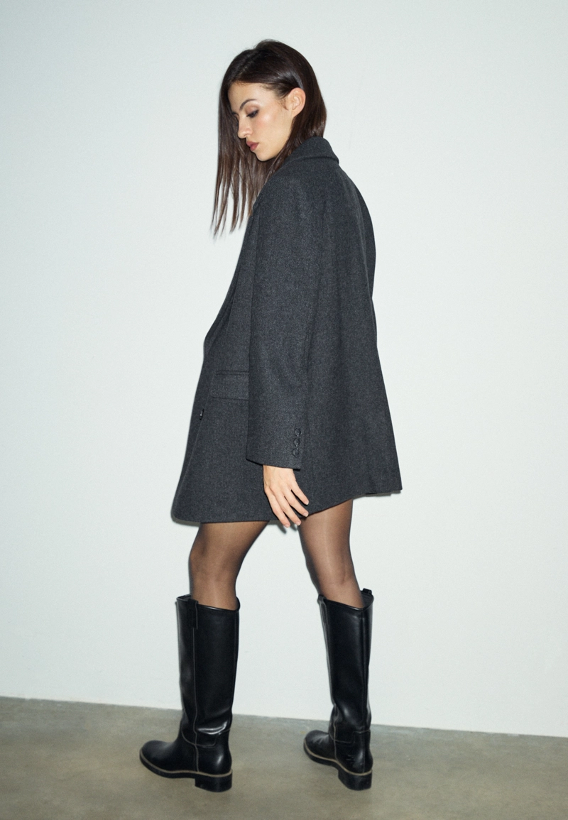 Пальто из ткани в елочку стандартной длины