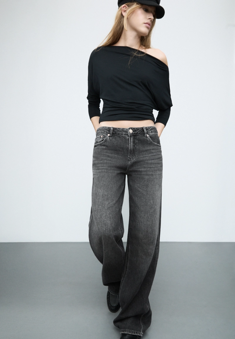 Джинсы D91 с низкой посадкой и широкими штанинами