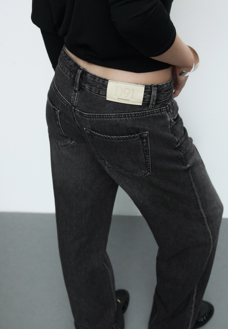 Джинсы D91 с низкой посадкой и широкими штанинами