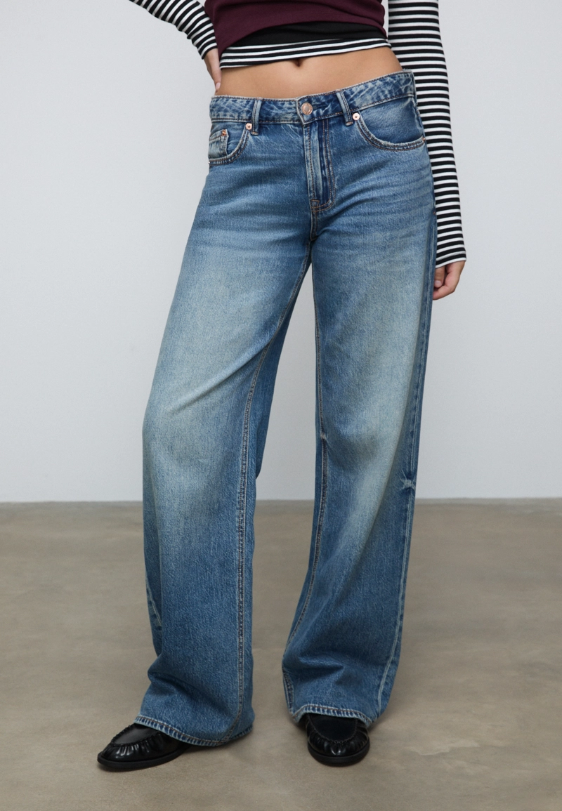 Джинсы D91 с низкой посадкой и широкими штанинами