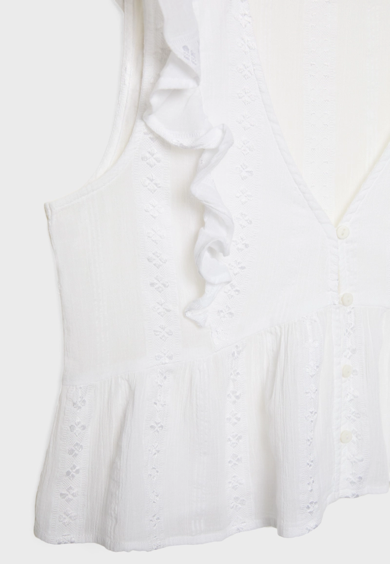 Свободный топ с вышивкой и воланами