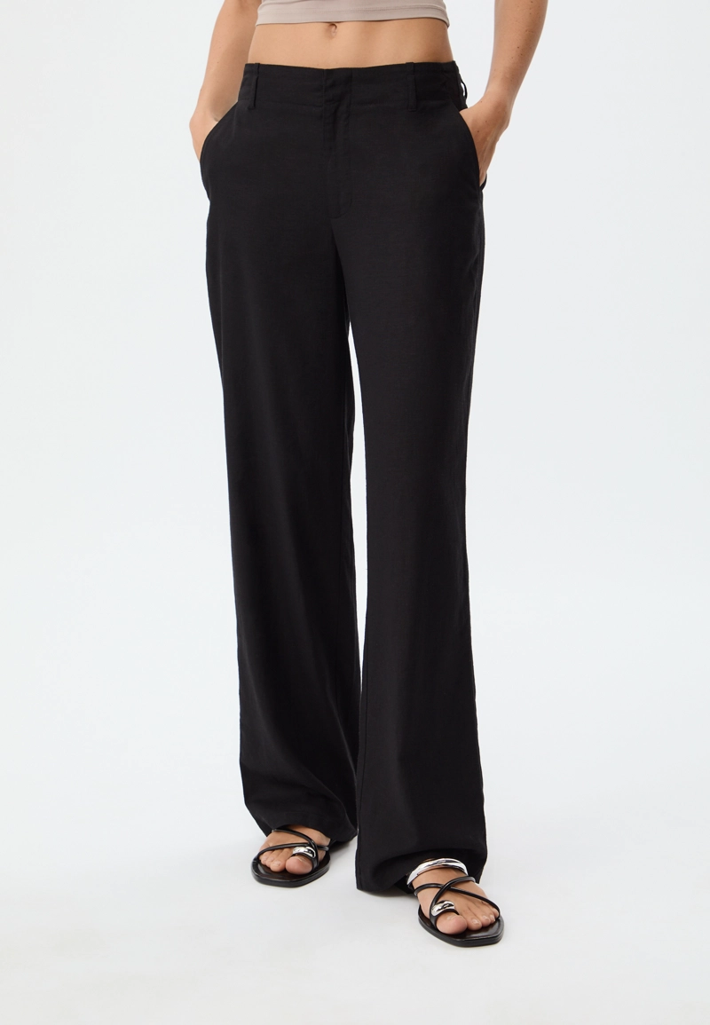 Прямые струящиеся брюки под льняную ткань