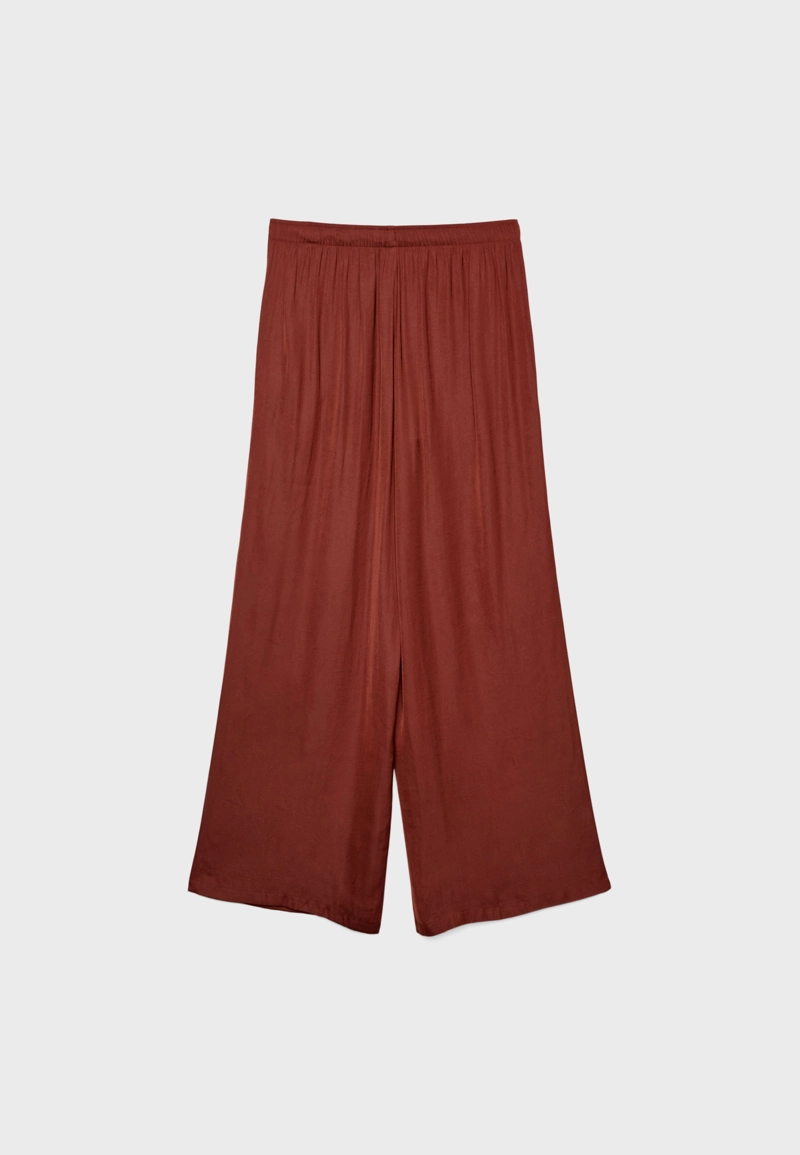 Длинные свободные атласные брюки