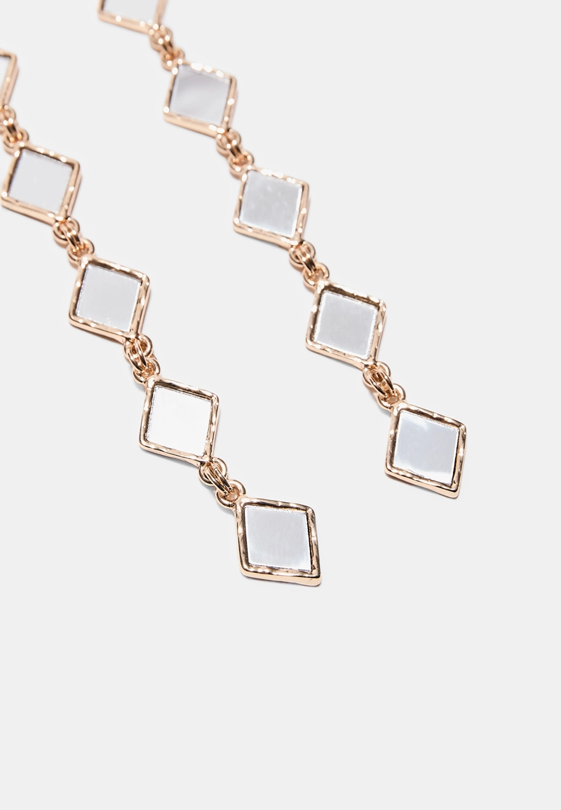 Длинные серьги с эффектом стекла