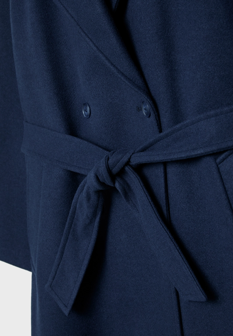 Тренч из мягкой ткани