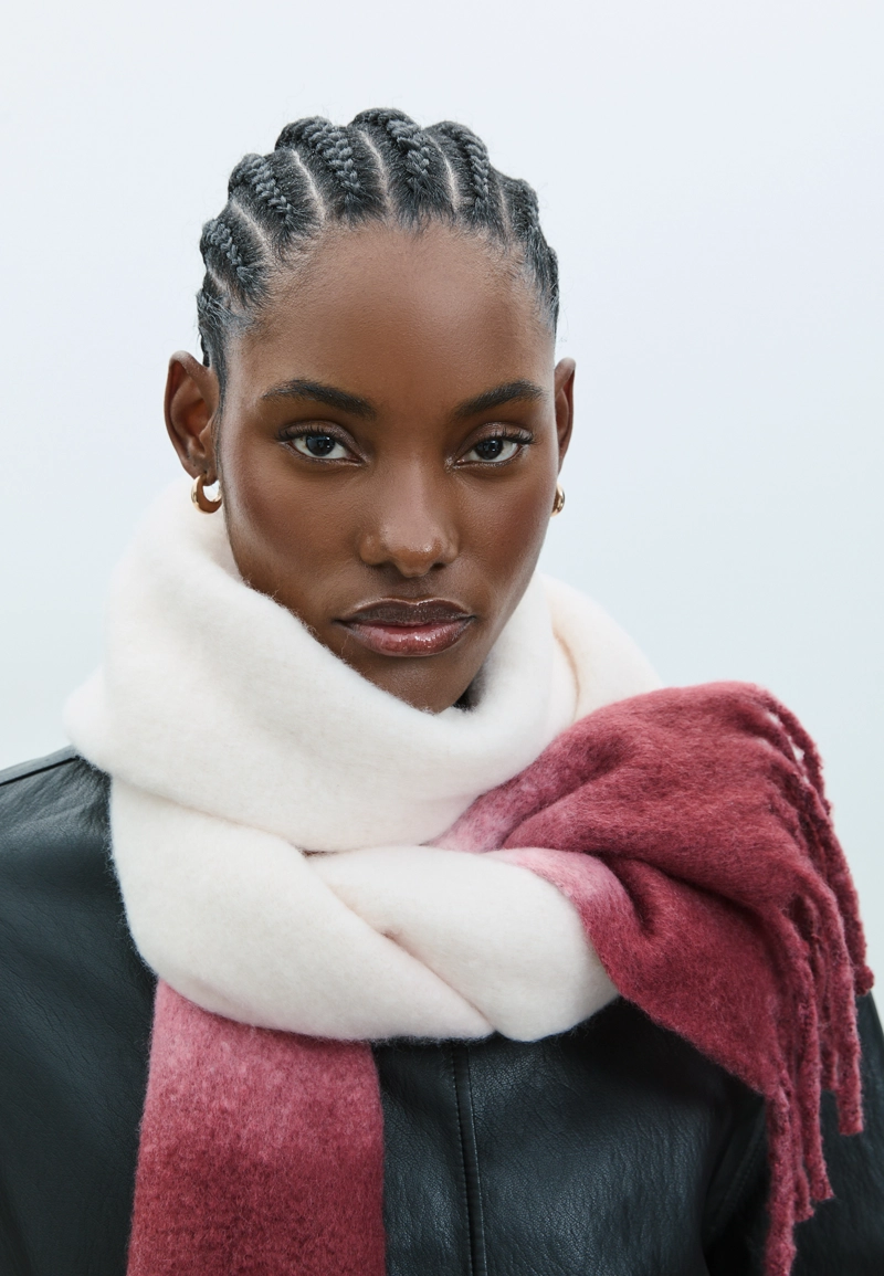 Шарф с эффектом деграде