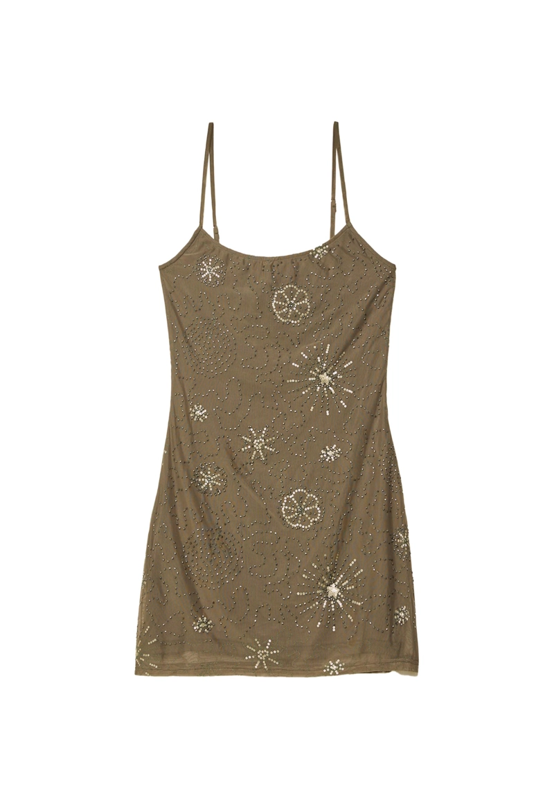 Короткое платье из полупрозрачной ткани с блестящей отделкой