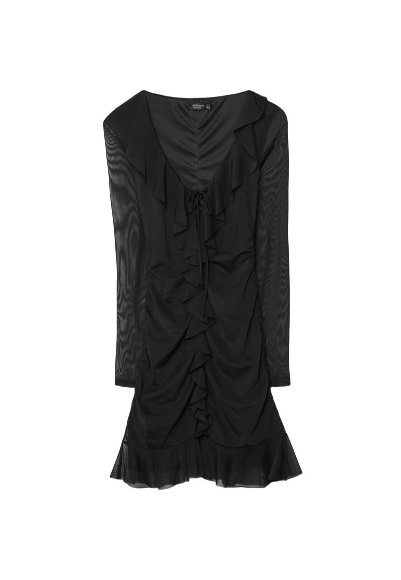Короткое платье из полупрозрачной ткани с оборками