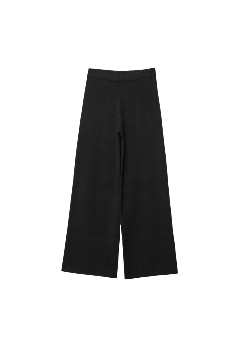 Длинные широкие трикотажные брюки