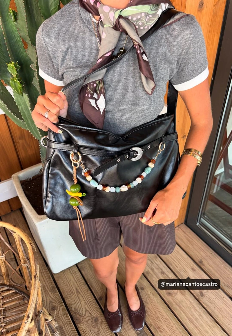 Нарядные шорты в полоску с защипами