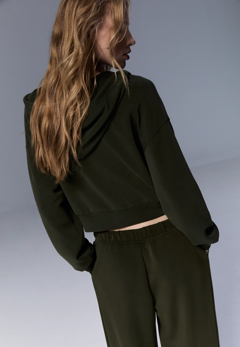 Мягкая толстовка на молнии