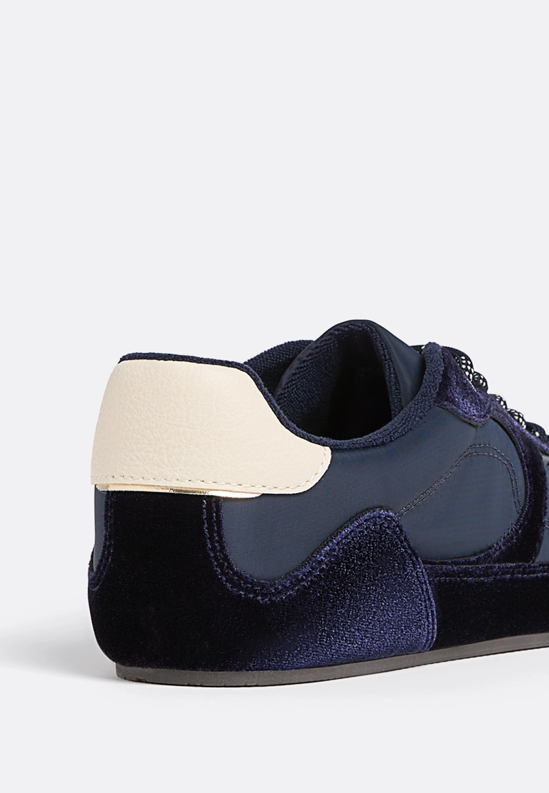 Zapatillas deportivas suelo fino