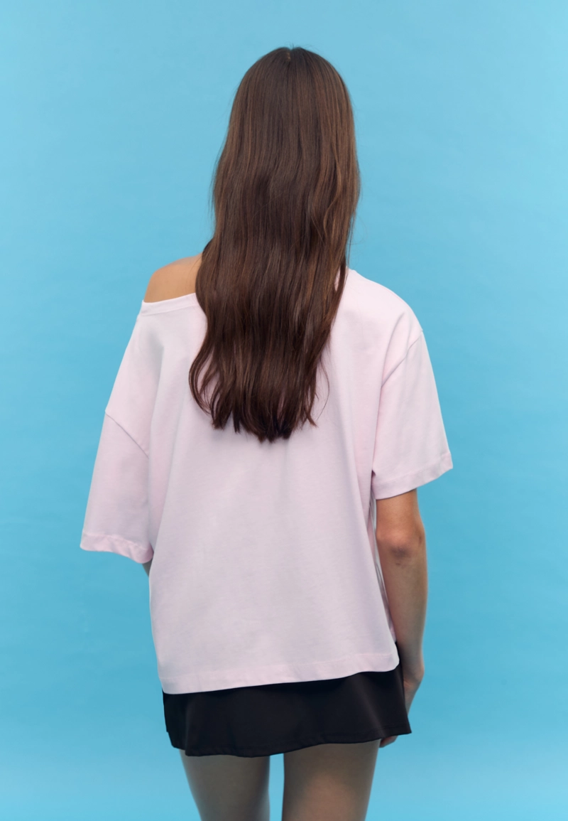 Футболка с принтом и вырезом «лодочка»