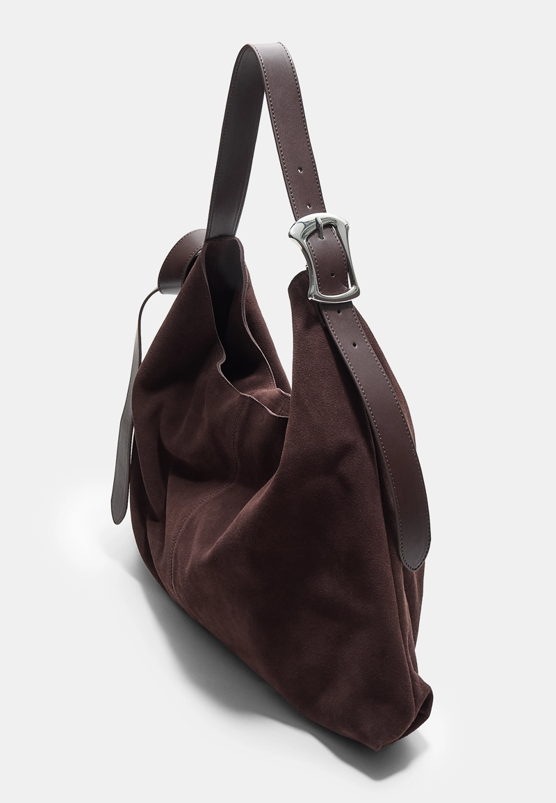 Сумка кожаная с узлом и пряжкой