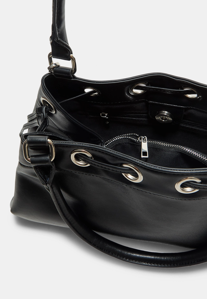 Сумка на плечо с люверсами