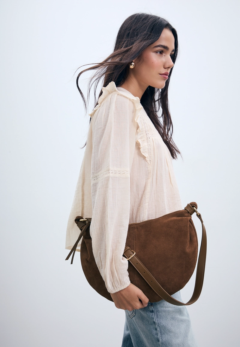 Кожаная сумка-полумесяц