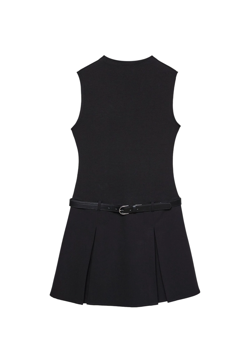 Короткое комбинированное платье с поясом