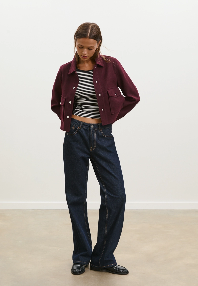 Укороченная куртка из мягкой ткани