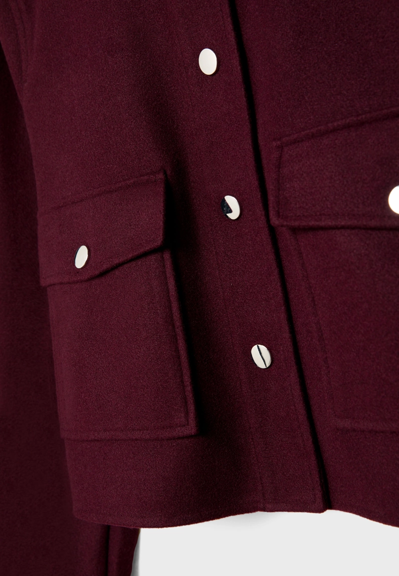 Укороченная куртка из мягкой ткани