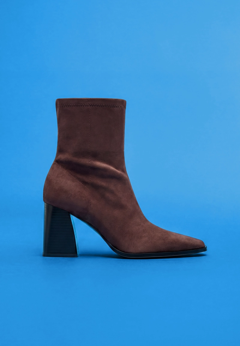 Ботильоны на каблуке из искусственной замши
