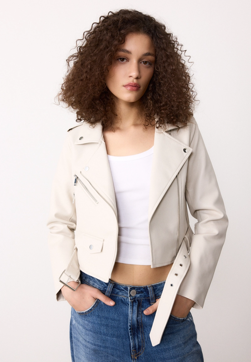 Куртка-косуха с поясом из искусственной кожи