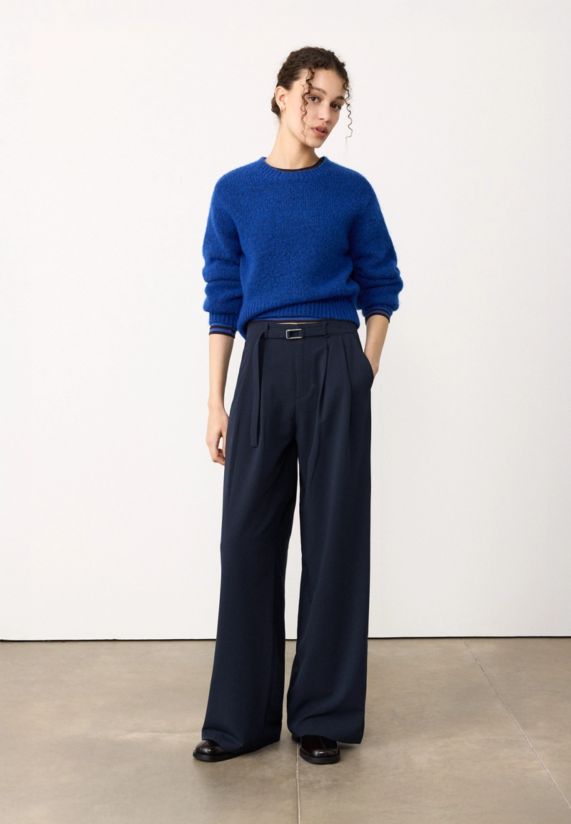 Широкие брюки с пряжкой