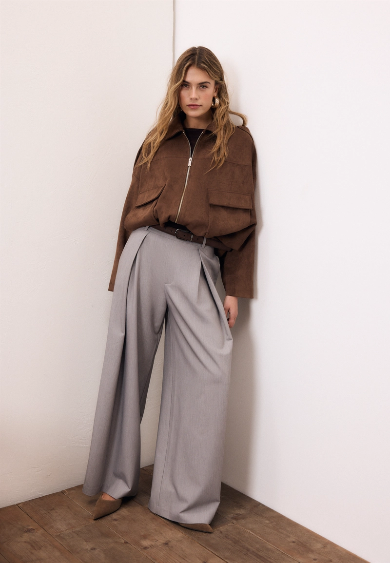 Брюки с макси-защипами и поясом