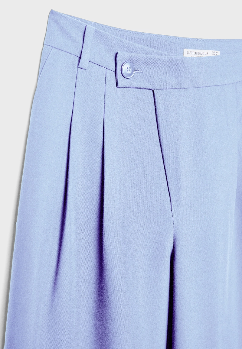 Повседневные брюки в полоску с перекрестной талией