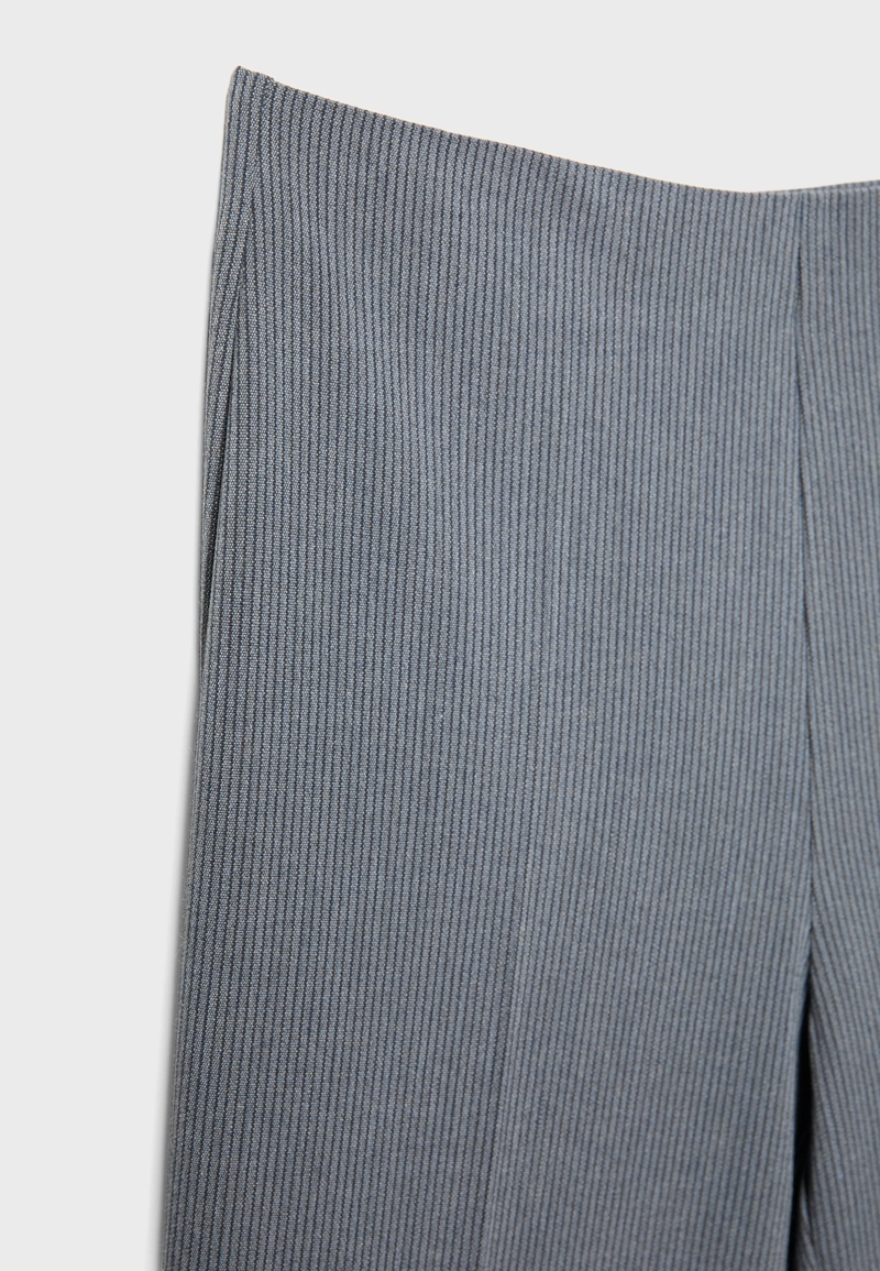 Легкие нарядные брюки