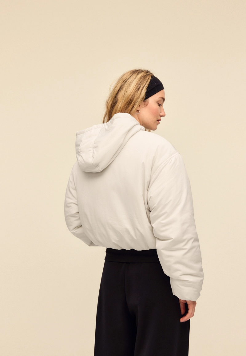 Стеганая куртка-пуховик