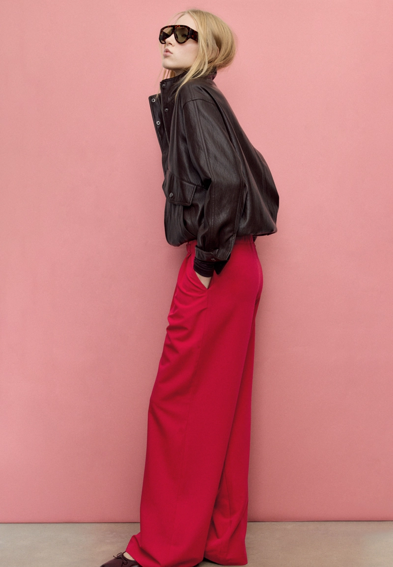 Широкие брюки с пряжкой