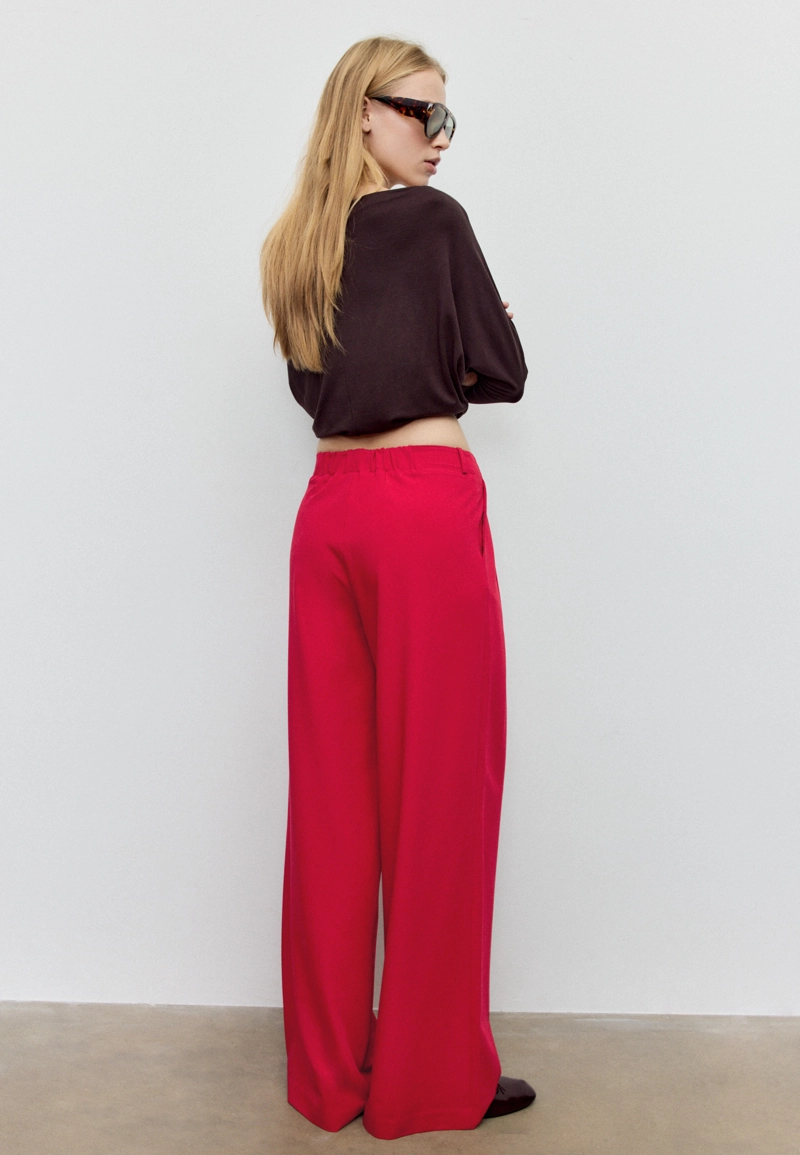 Широкие брюки с пряжкой