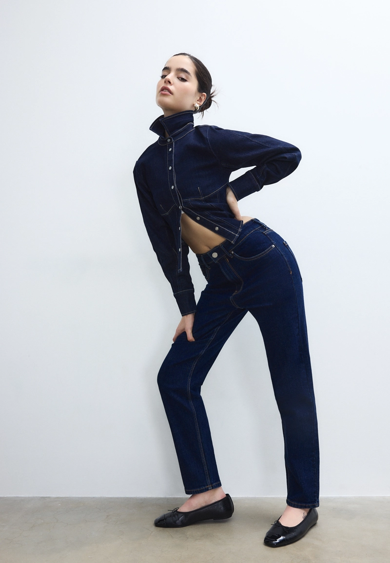 D10 Джинсы mom зауженного кроя