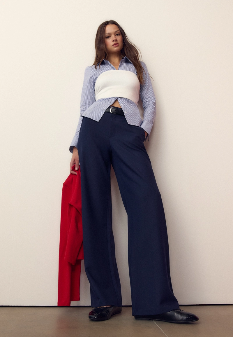 Прямые струящиеся брюки с поясом